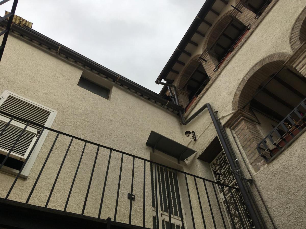 I 3 Fratelli Lägenhet Foligno Exteriör bild
